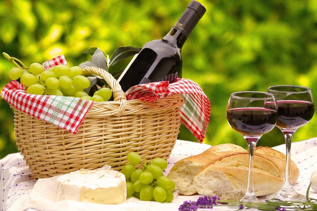 meal, snack, picnic, wine, baguette, grapes, cheese, food, red wine, picnic, picnic, picnic, picnic, picnic, wine